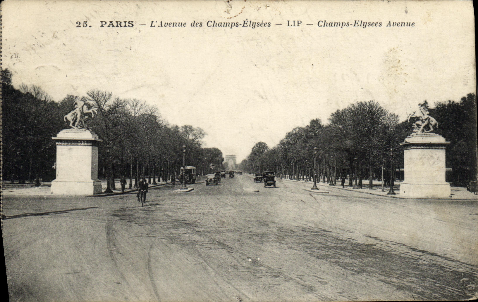 CPA Paris L Auenne des Champs Elysees