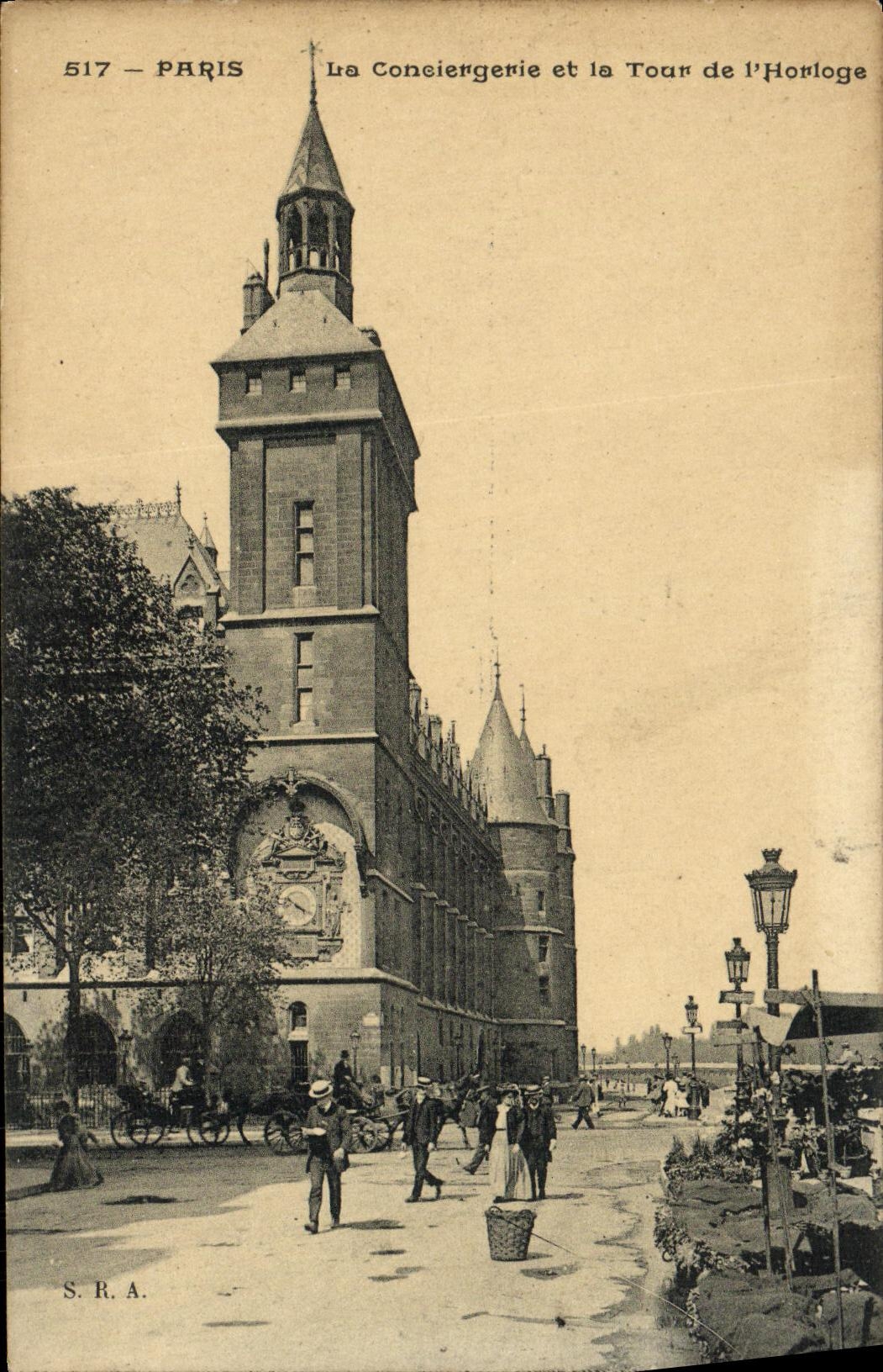 VINTAGE POSTCARD Paris the Caretaker s lodge and the Tower of L Clock