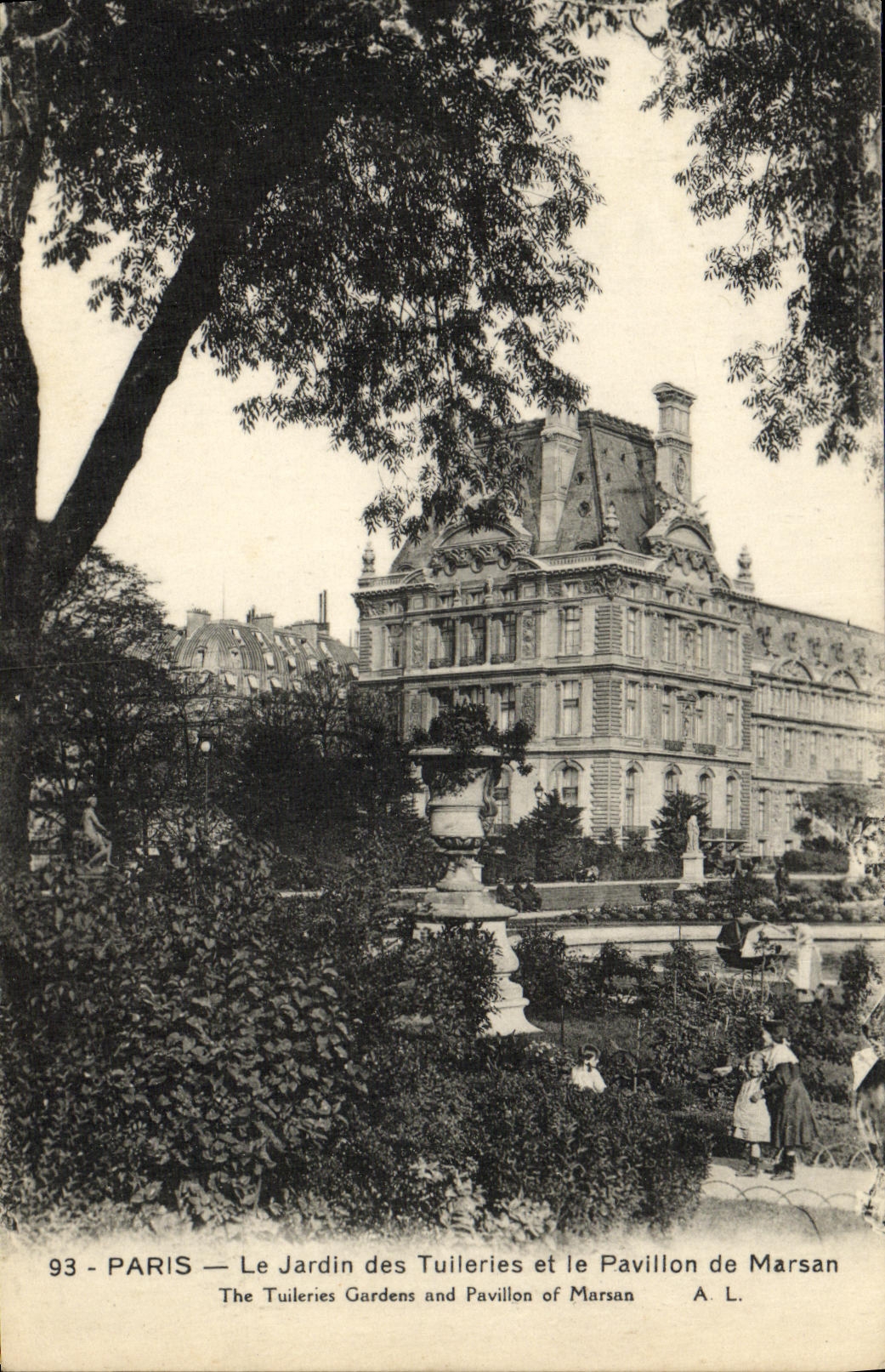 VINTAGE POSTCARD Paris the Garden of Tulieries and the House of Marsan
