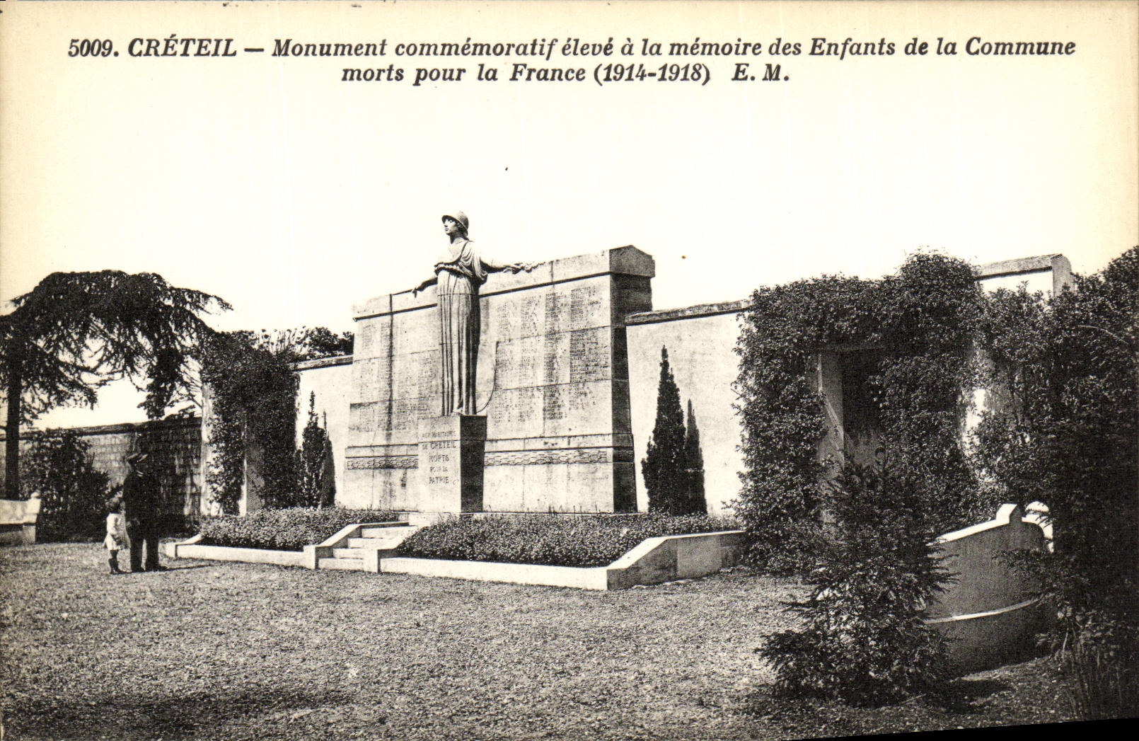 De la VENDIMIA de la POSTAL de Creteil monumento arriba con la memoria de los ninos de muerto por Francia 1914 1918