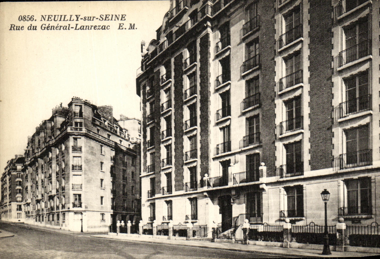 CPA Neuilly sur Seine Rue du General Lanrezac