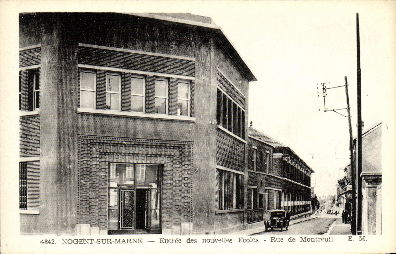 VINTAGE POSTCARD Nogent on the Entered Marne of the new Schools Street of Montreuil