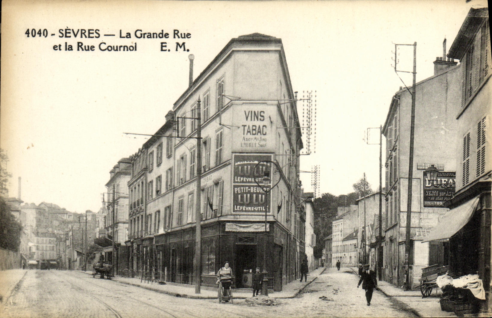 Calle principal separada y la calle Cornol de la POSTAL de la VENDIMIA