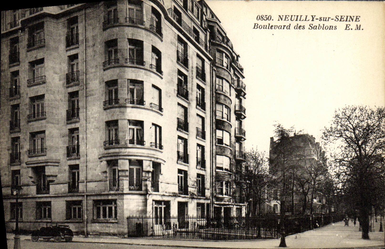 CPA Neuilly sur Seine Boulevard des Sablons