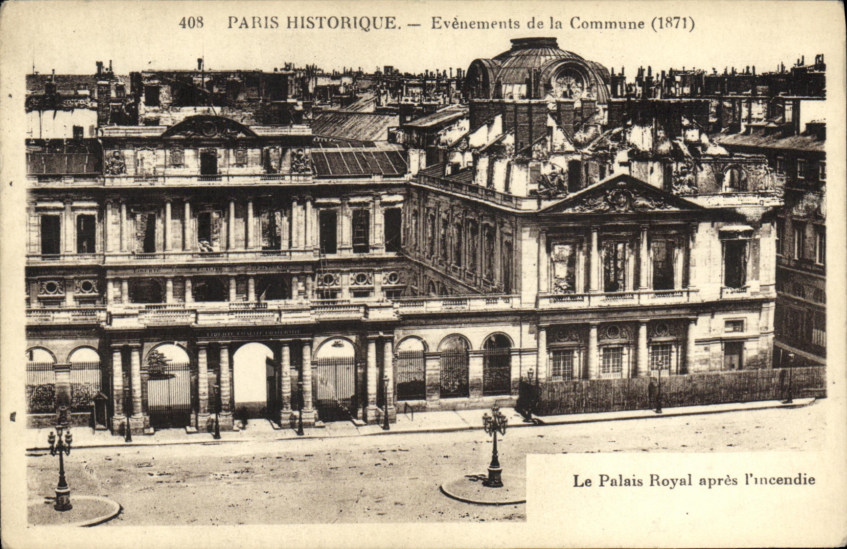 CPA Paris Histroique Evenements de la Commune 1871 Le palais royal apres l incendie 
