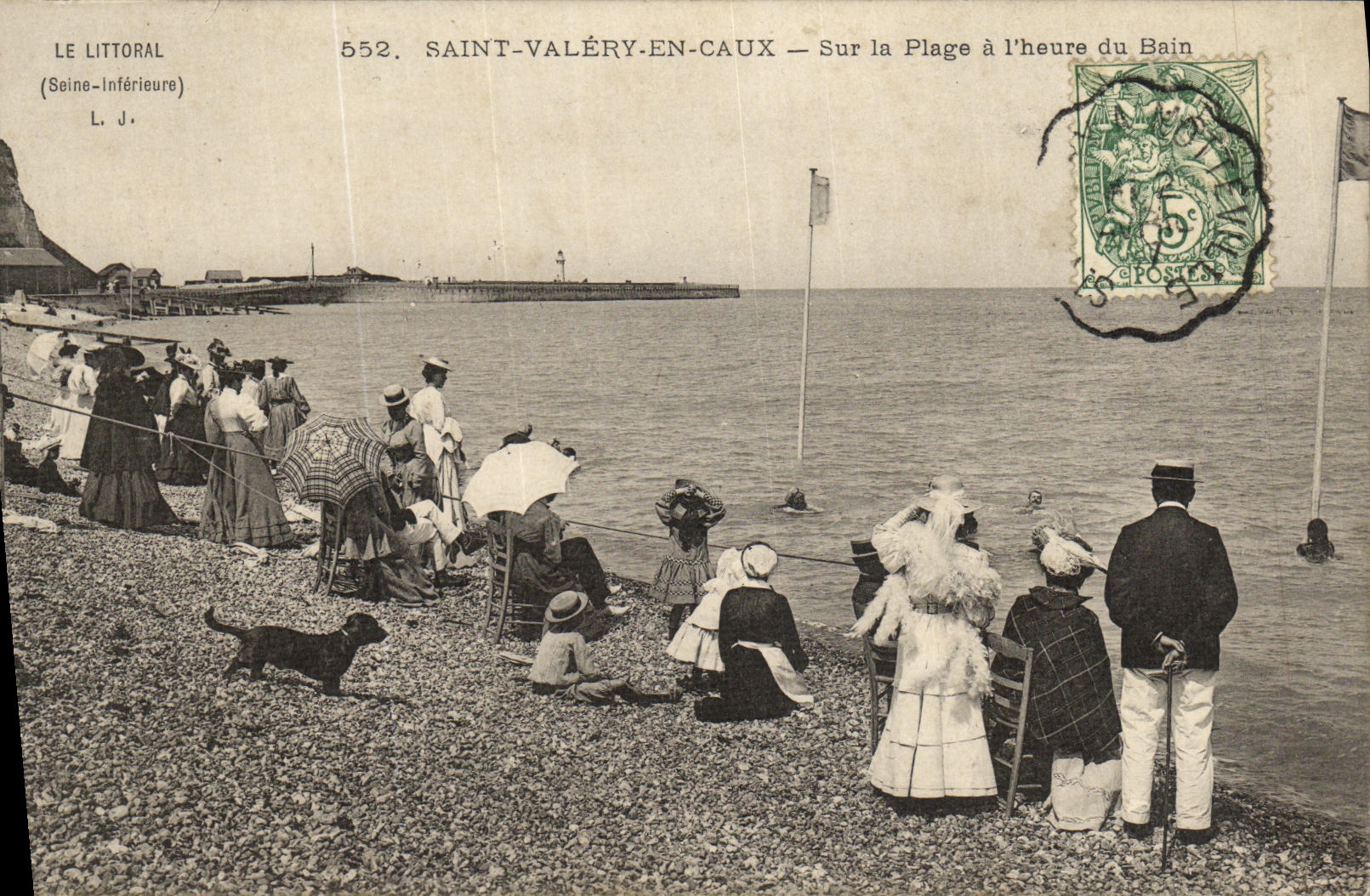 La POSTAL Saint Valerio de la VENDIMIA en Caux en la playa tiene L hora del bano