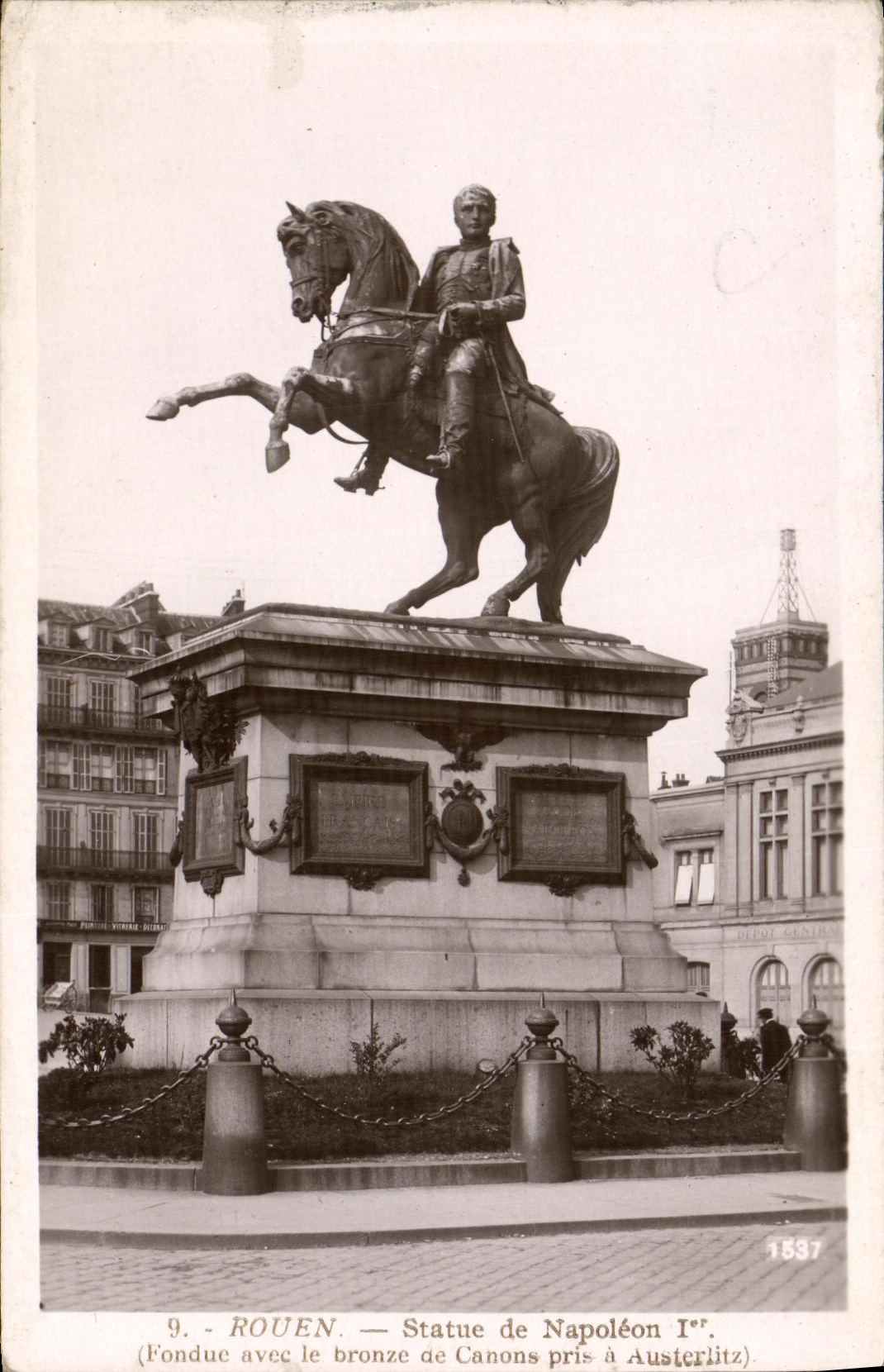 VINTAGE POSTCARD Rouen Rules of Napoleon L er melted with the guns of the battle D Austerlitz