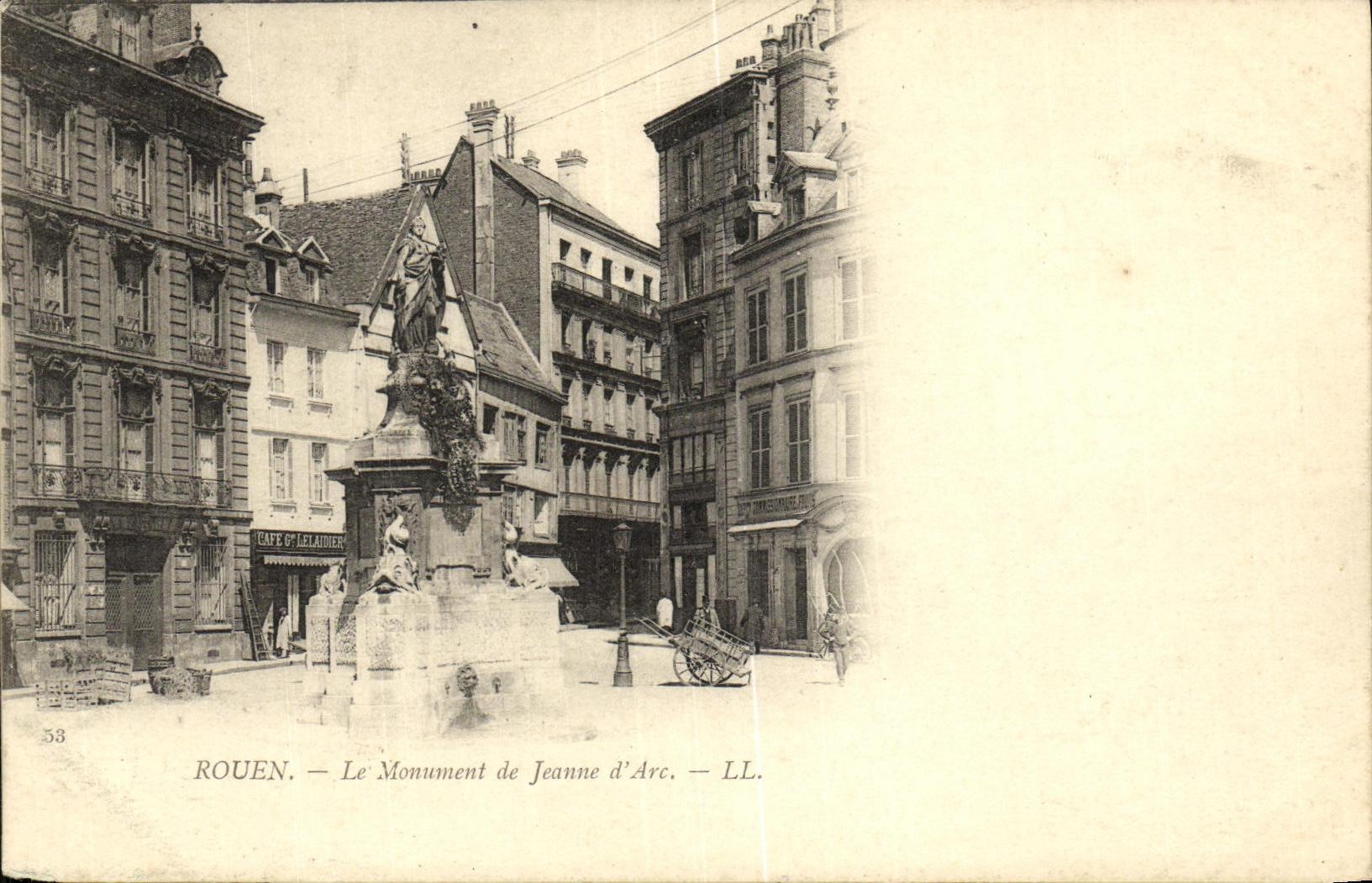 VINTAGE POSTCARD Rouen the Monument of Young D Arc