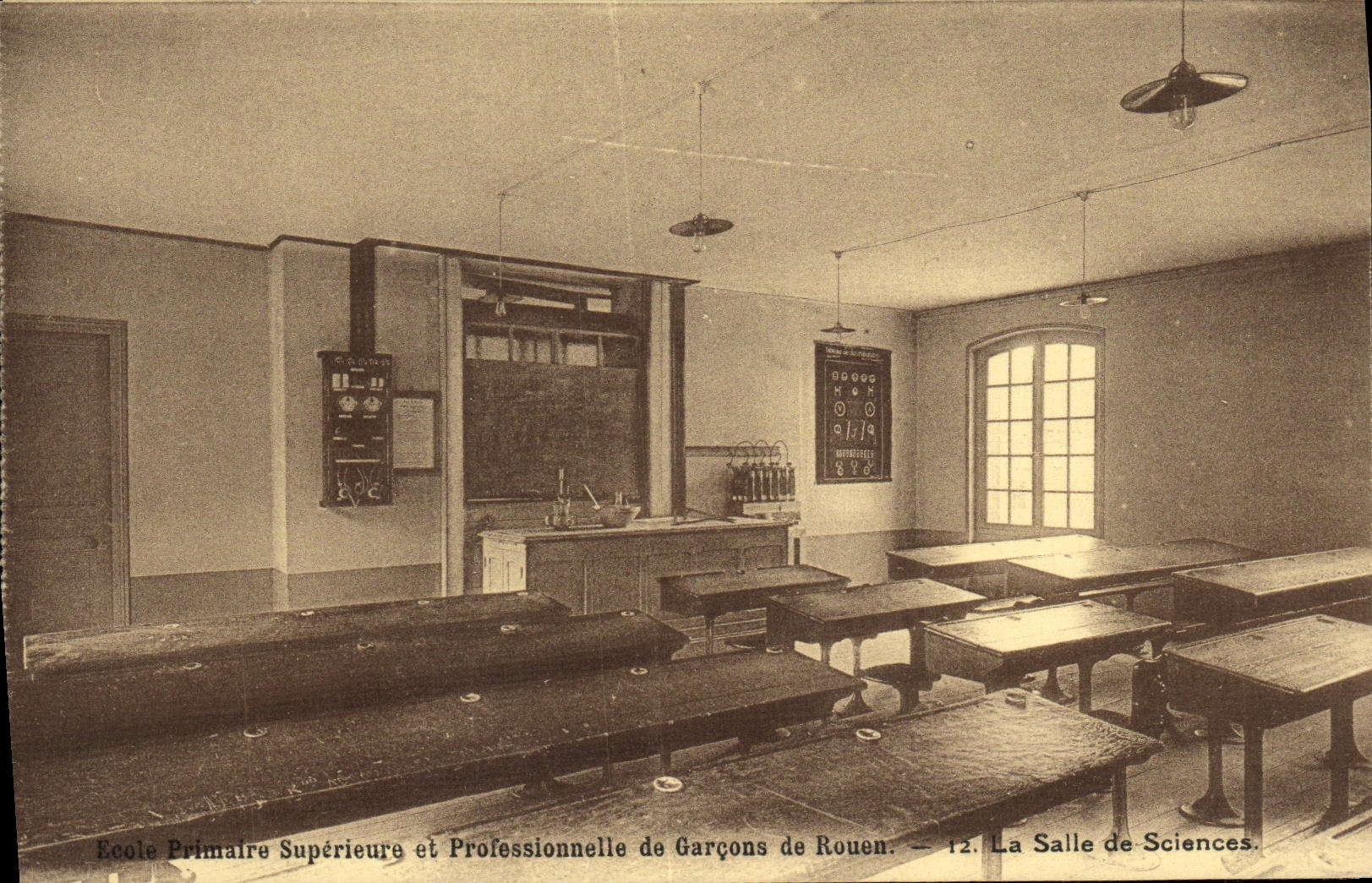 VINTAGE POSTCARD Higher and Professional Elementary school Boys of Rouen the room of sciences
