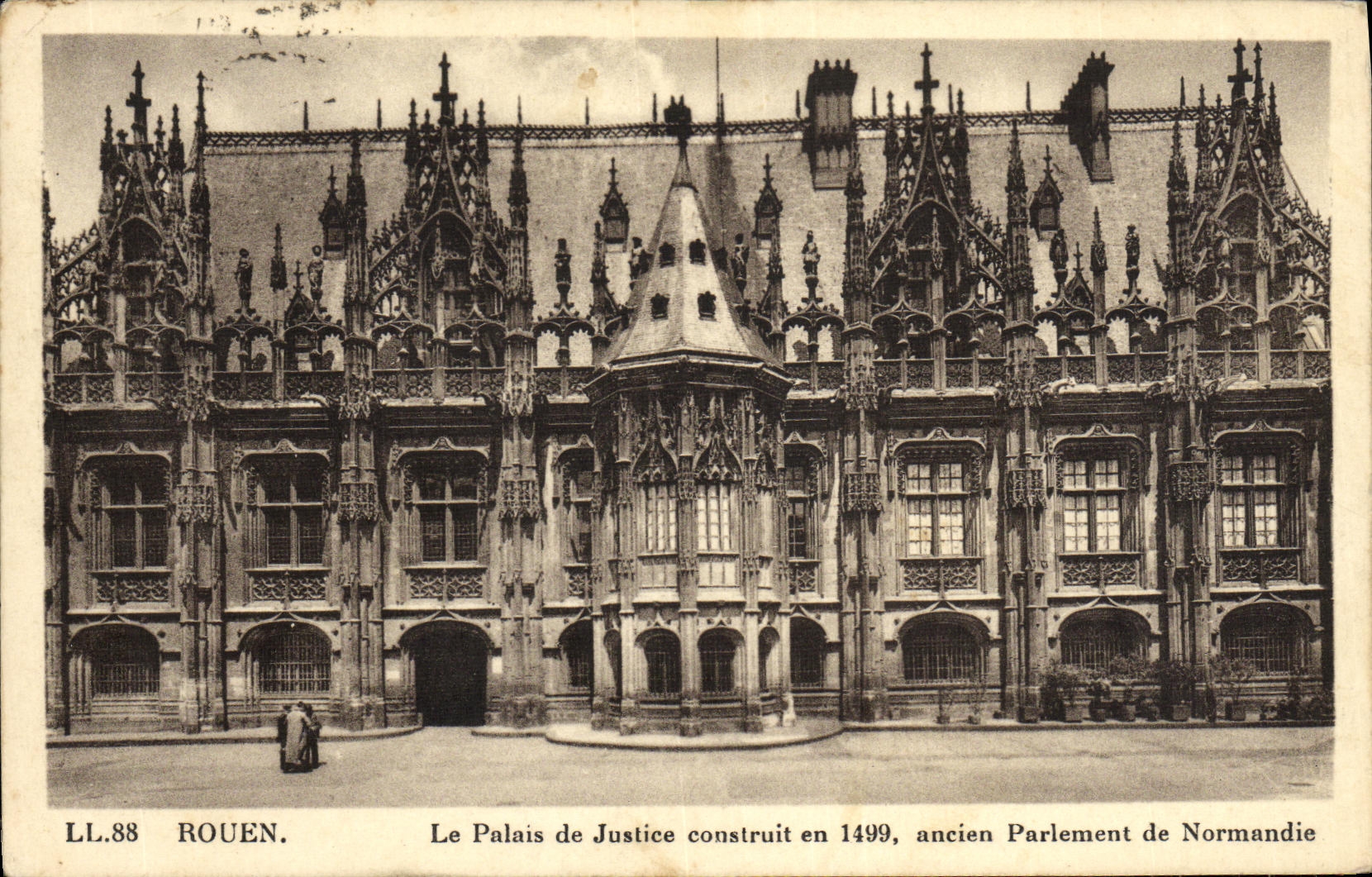 VINTAGE POSTCARD Rouen the Palate of Justice Builds in 1499 Old Parliament of Normandy
