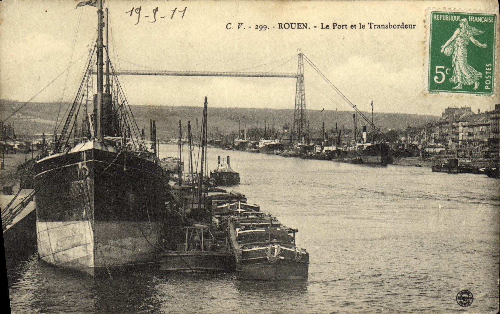 POSTAL Ruan de la VENDIMIA el puerto y los barcos del transportador