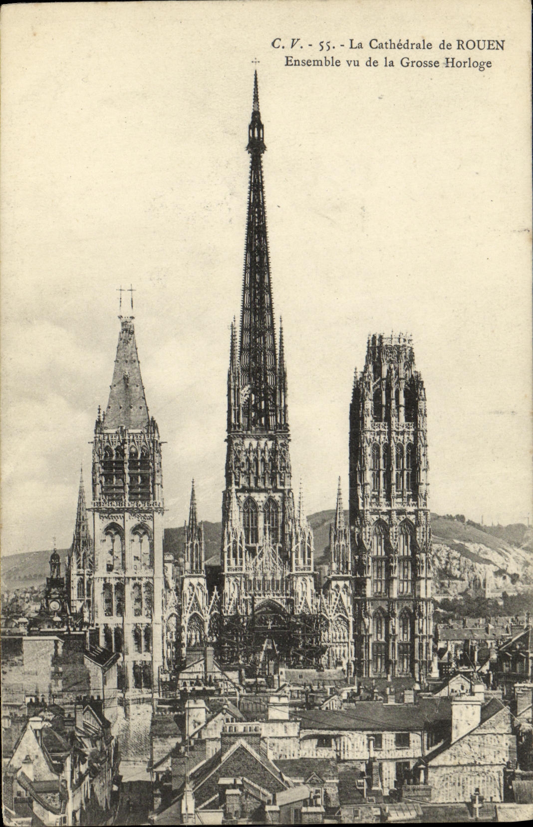 VINTAGE POSTCARD Rouen the Cathedral Of Unit Seen of the Large Clock
