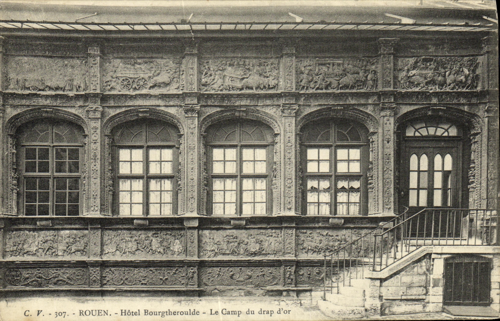 VINTAGE POSTCARD Rouen Bourgtheroulde Hotel the Camp of Cloth D Gold