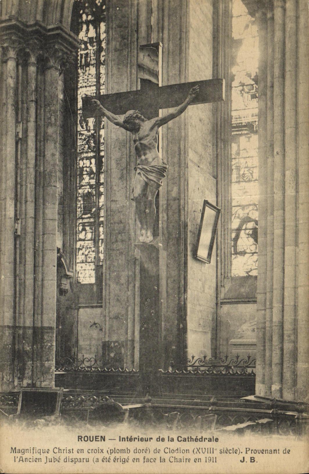 VINTAGE POSTCARD Interior Rouen of the Splendid Cathedral Christ enc roix