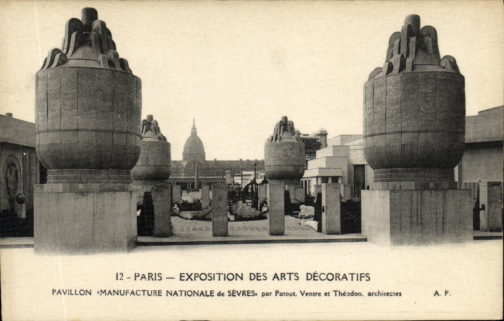 CPA Paris Exposition Des Arts Decoratifs Pavillon manufacture Nationale de Sevres 
