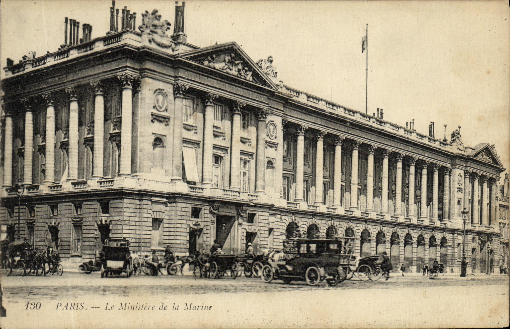 CPA Paris Le Ministere de la Marine