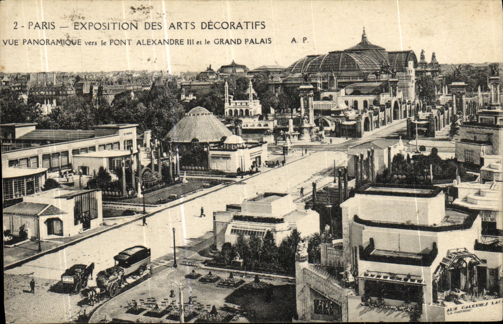 CPA Paris Exposition Des Arts Decoratifs Vue panoramique vers le pont Alexandre III et le grand palais