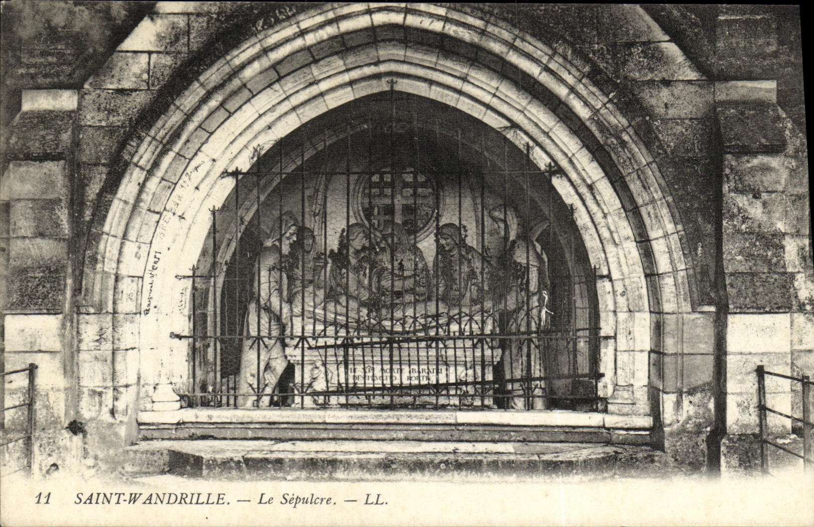 VINTAGE POSTCARD Holy Wandrille the Sepulchre