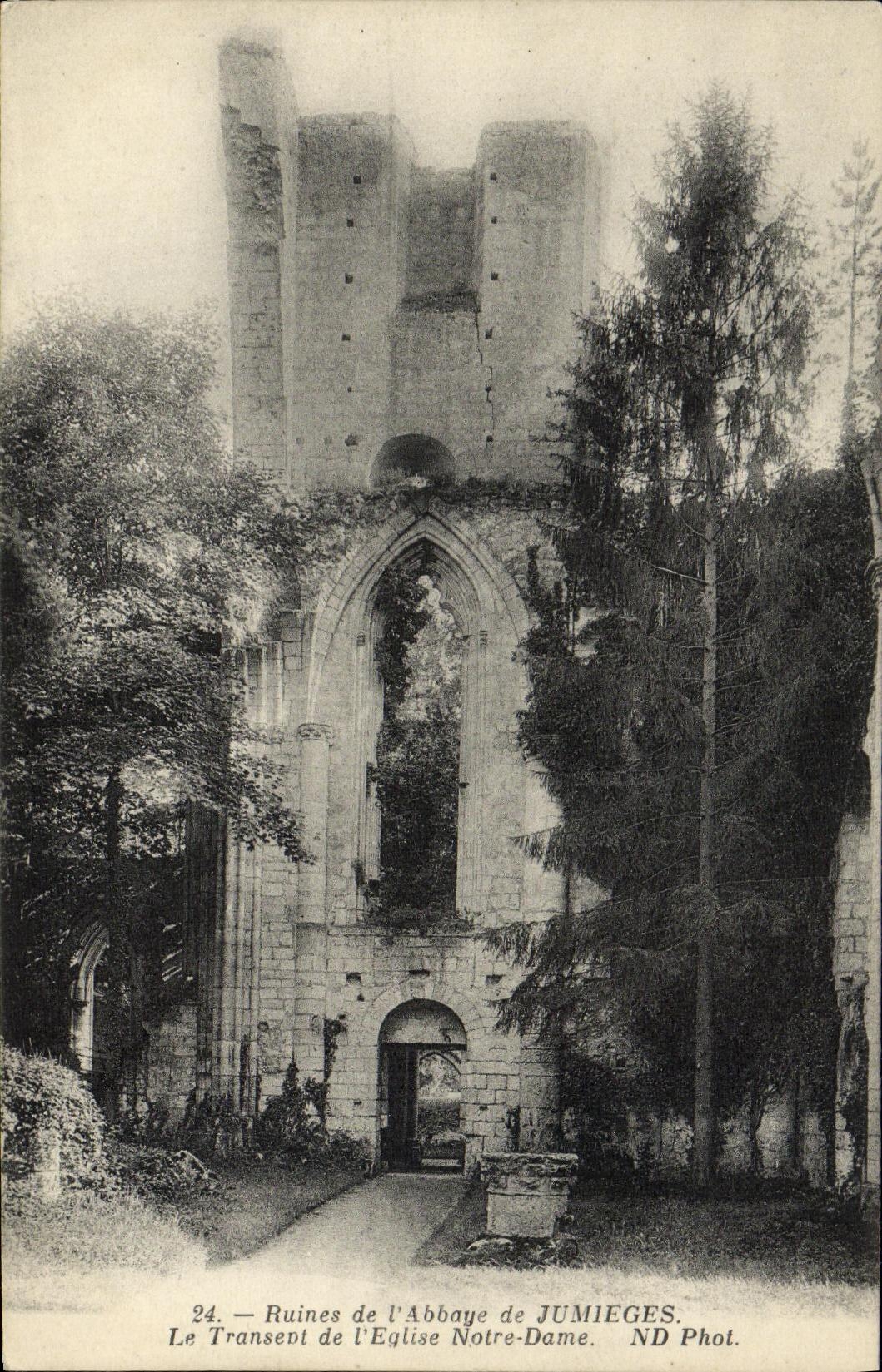 VINTAGE POSTCARD Ruins of L Abbey of Jumieges the transept of L Notre Dame church