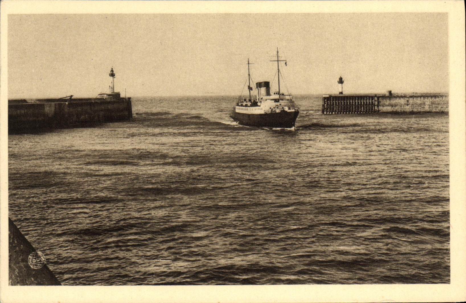 Los embarcaderos de Dieppe de la POSTAL de la VENDIMIA llegaron del vapor D Inglaterra