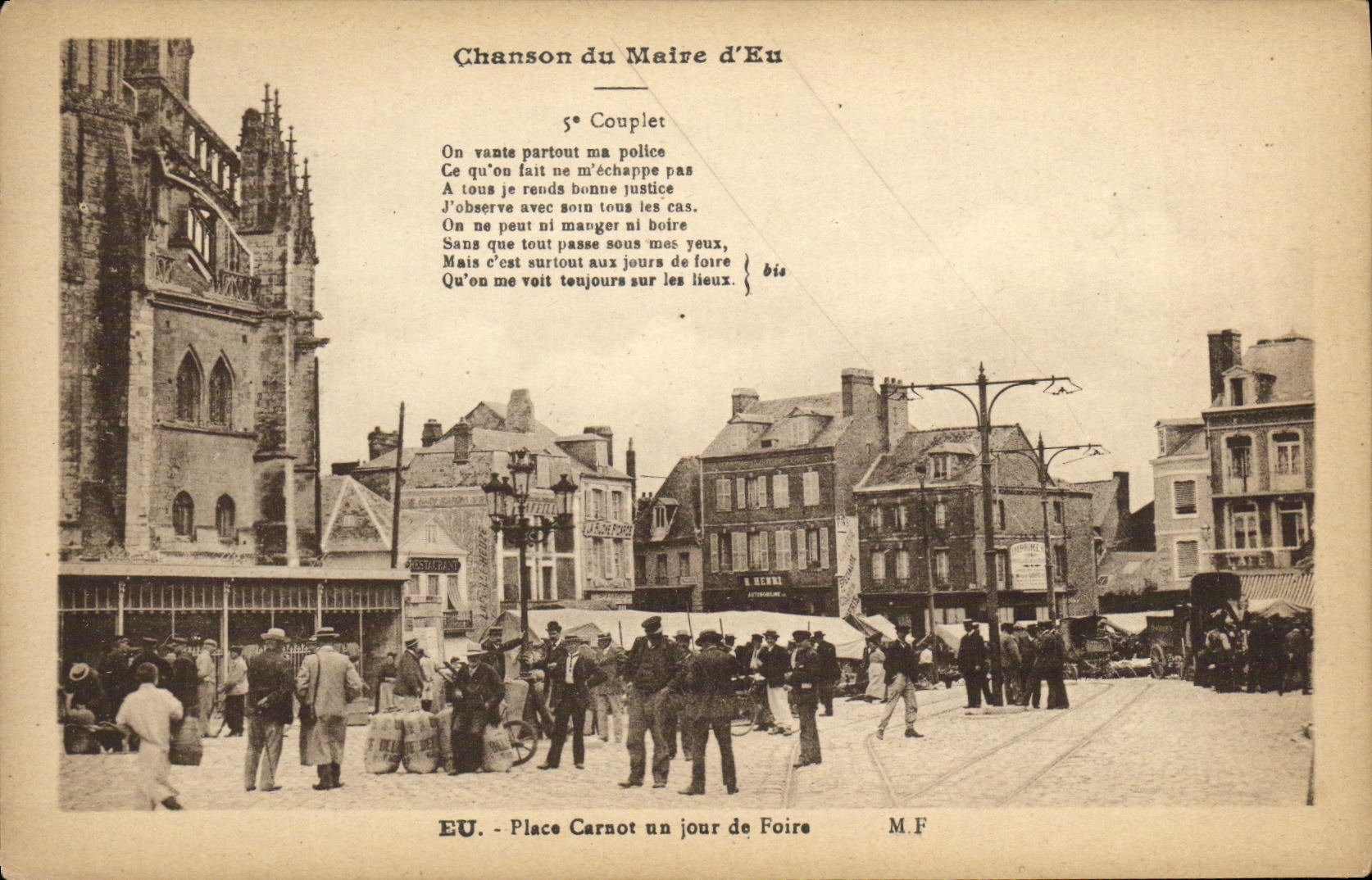 CPA Eu Place Carnot un jour de Foire 