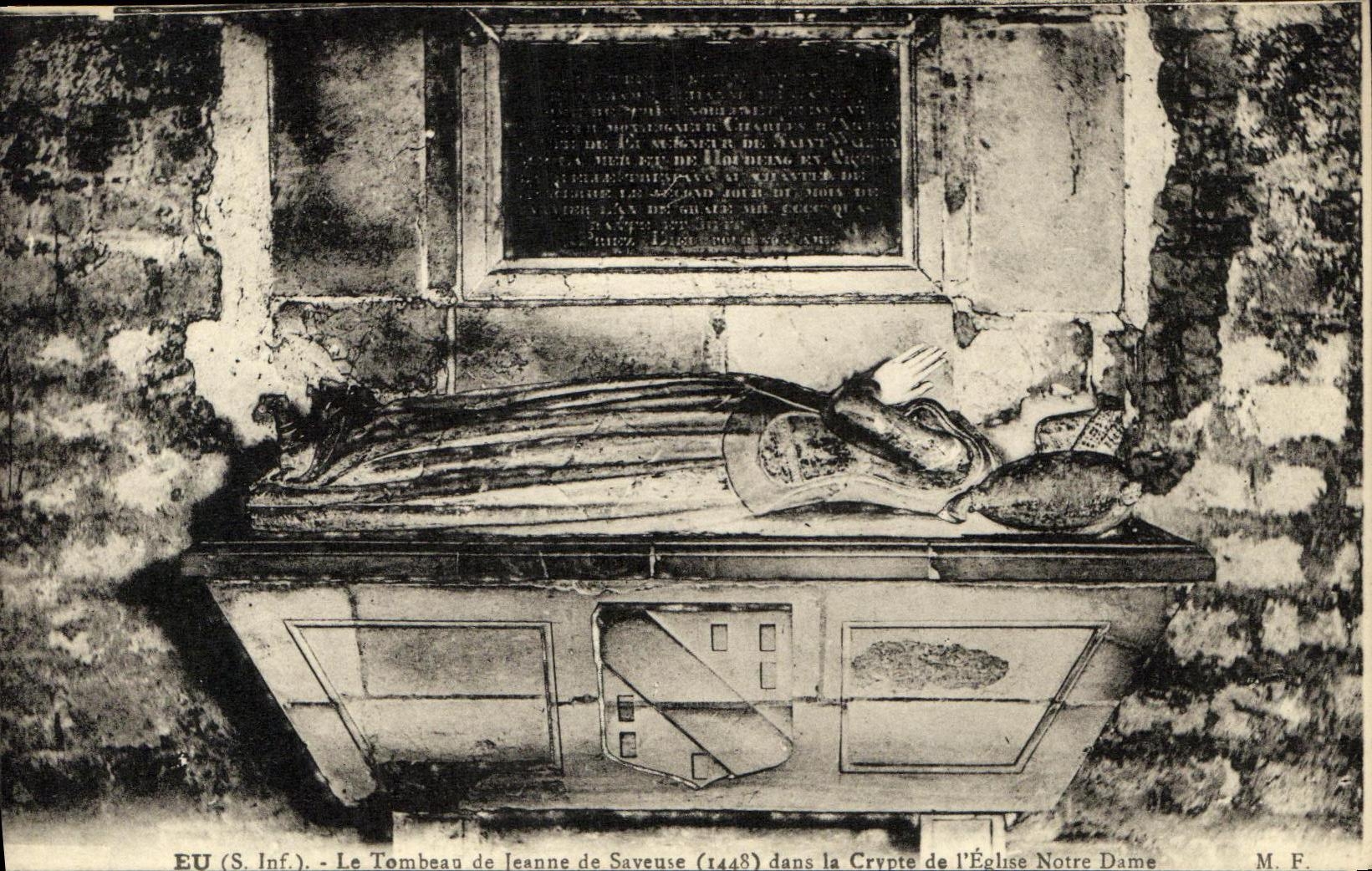CPA Eu Le Tombeau de Jeanne de Saveuse dans la crypte de l eglise Notre Dame