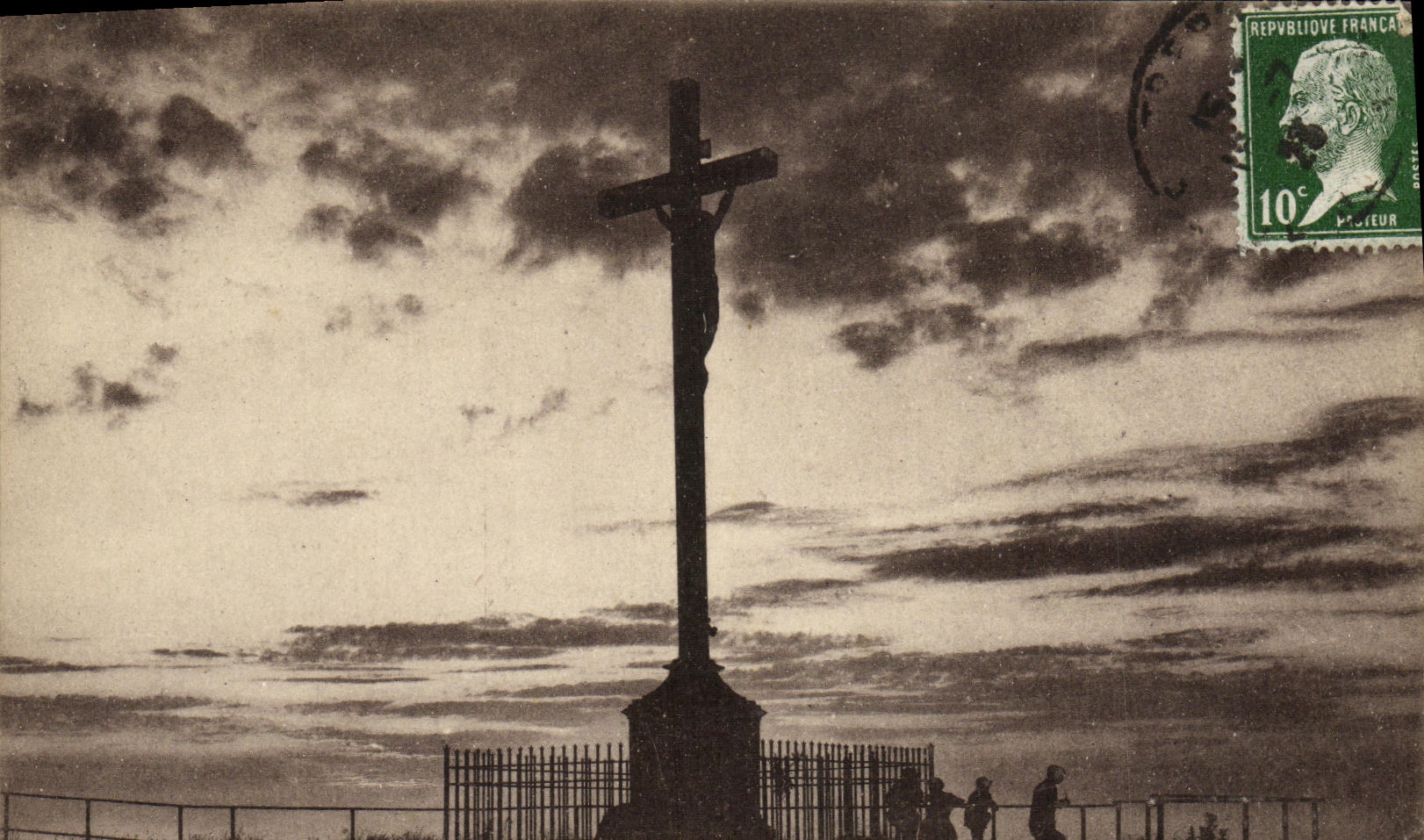 VINTAGE POSTCARD Treport the martyrdom and cliffs in the twilight