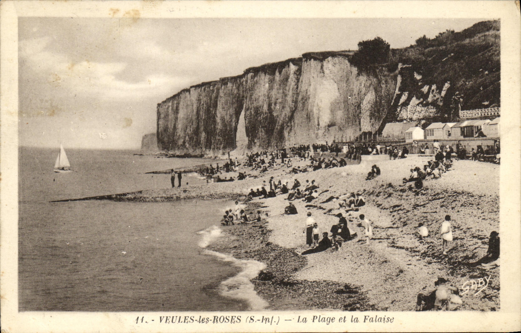 VINTAGE POSTCARD Weak Roses the Beach and the Cliff