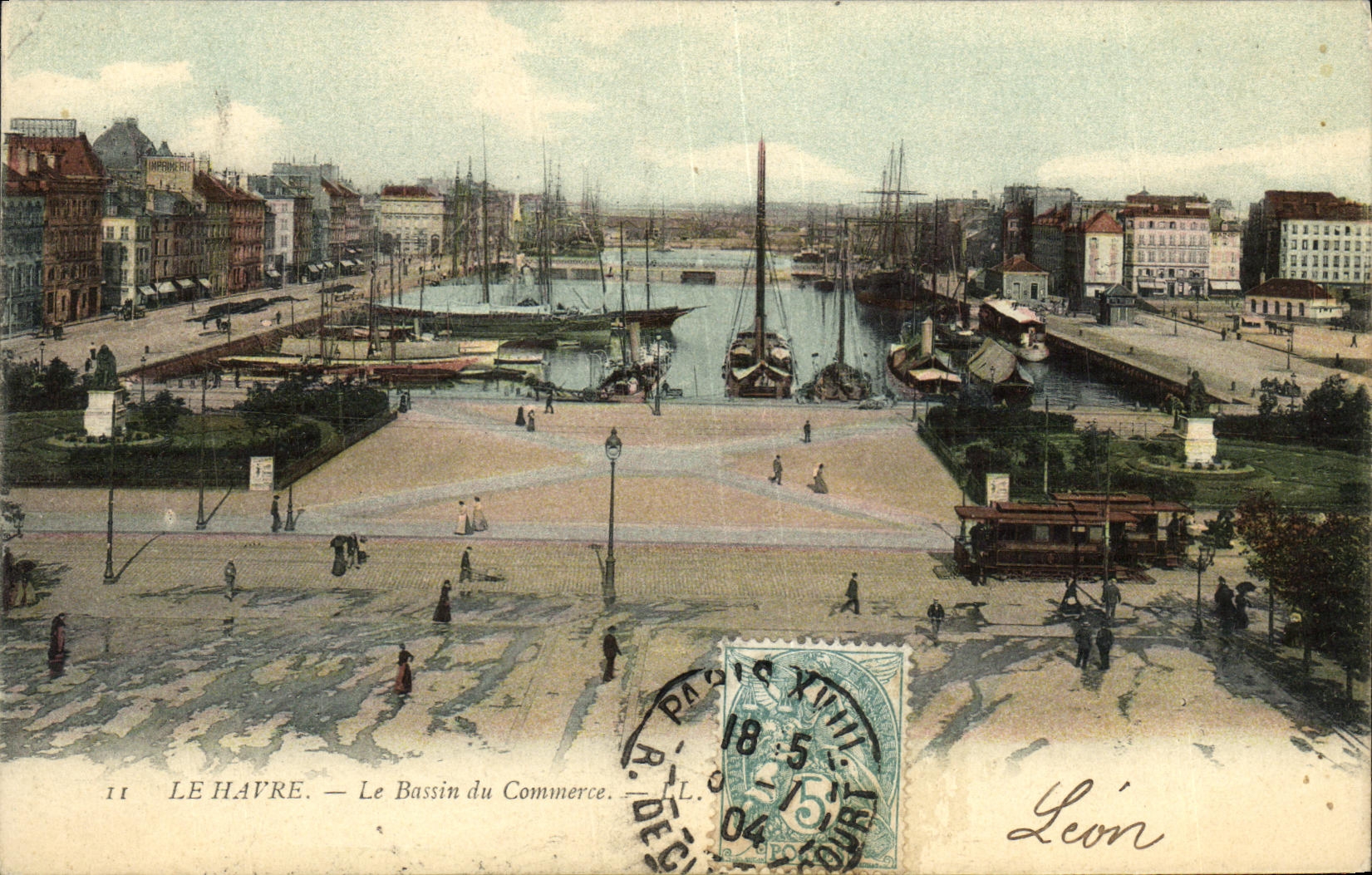 CPA Le Havre Le Bassin Du Commerce Bateaux