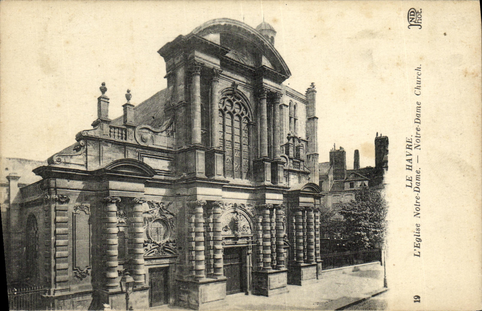 POSTAL Le Havre L iglesia de la VENDIMIA de Notre Dame