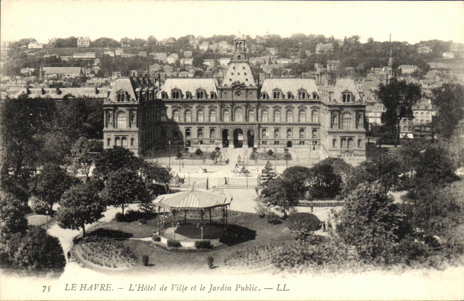 POSTAL Le Havre L ayuntamiento y el jardin público de la VENDIMIA