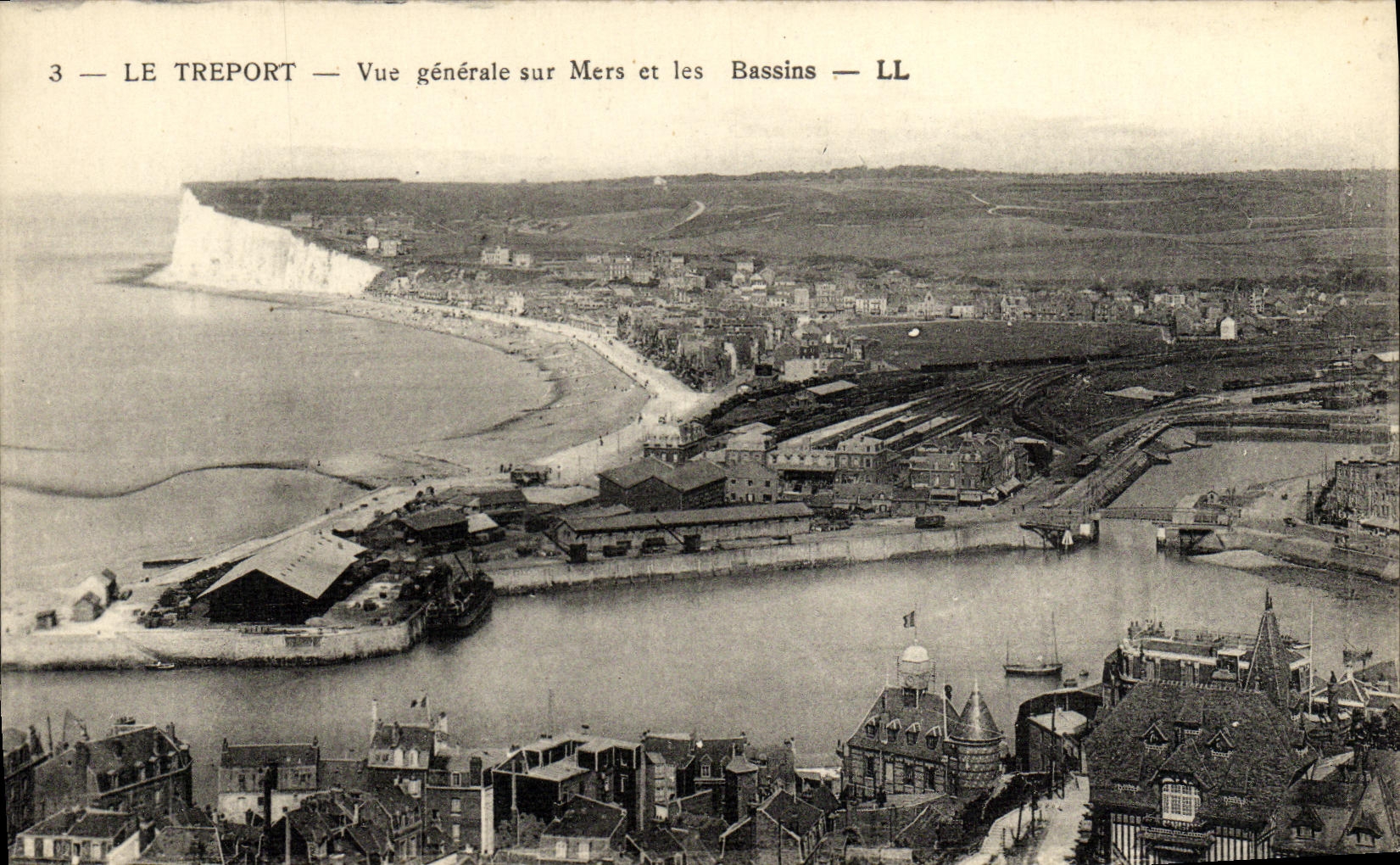 VINTAGE POSTCARD Treport View on Seas and Basins