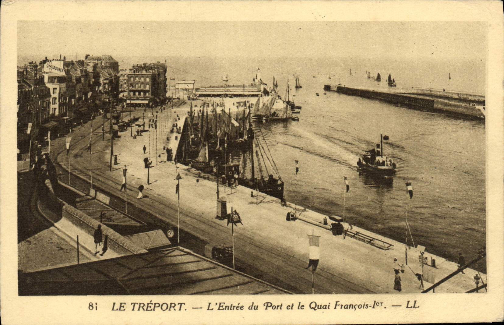 La POSTAL Treport L de la VENDIMIA entro del puerto y barcos de Francois Quay de los 1ros