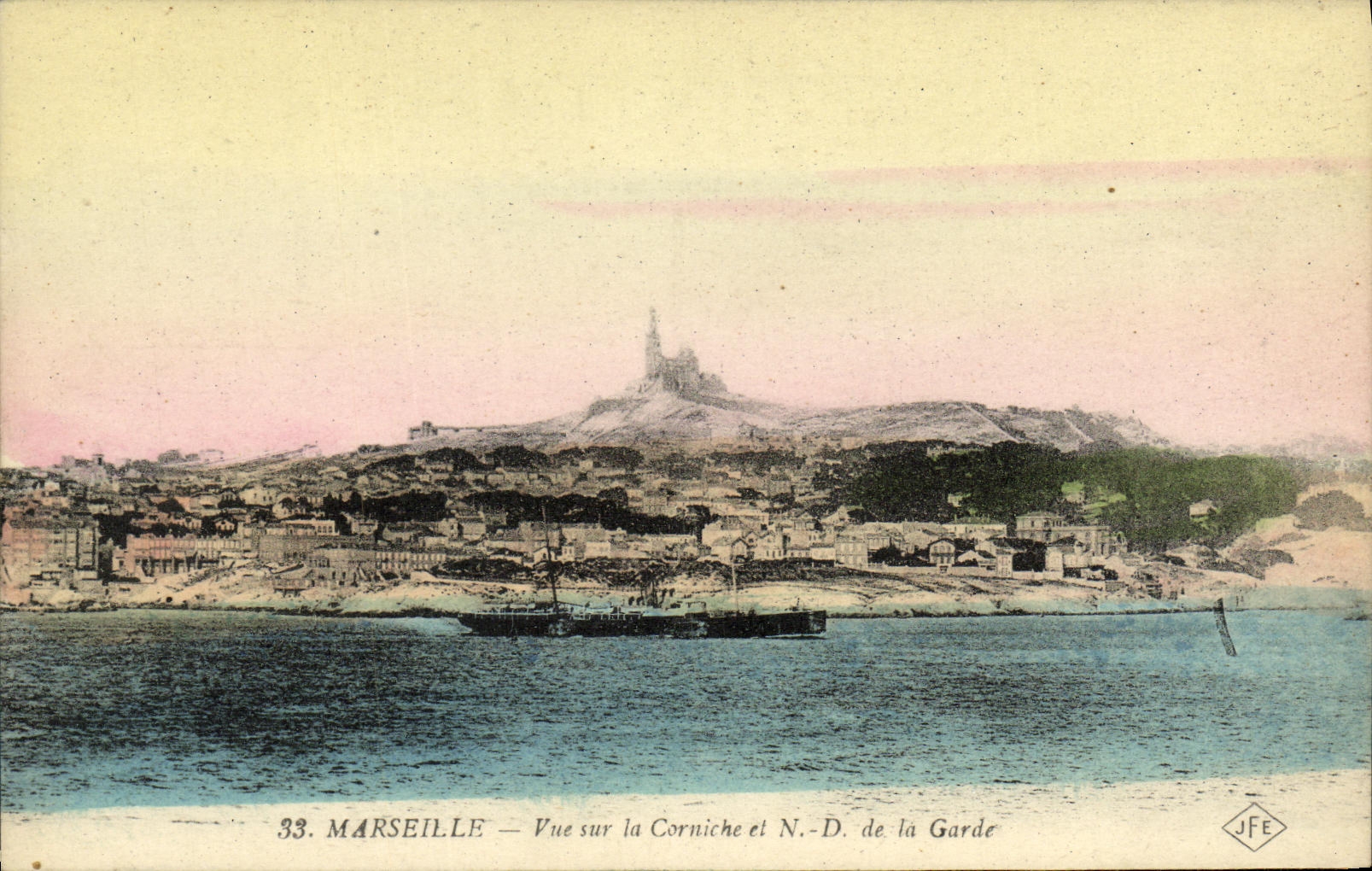 POSTAL Marsella de la VENDIMIA vista en la cornisa y el NR D del protector