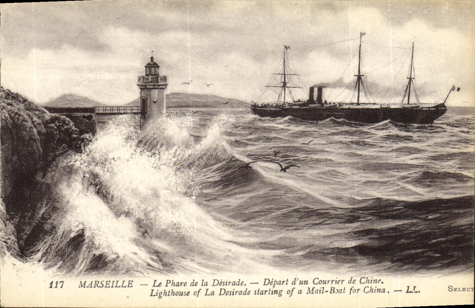 CPA Marseille Le Phare de la Desirade Depart d Un Courrier de Chine Bateau