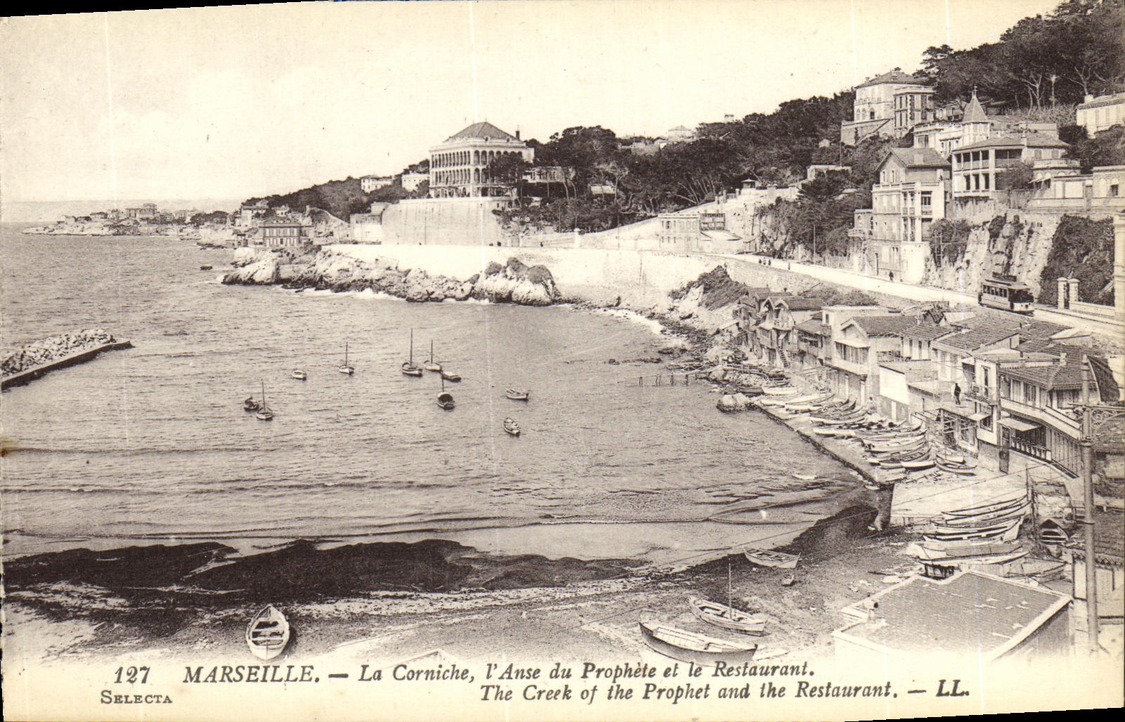 CPA Marseille La corniche l anse du prophete et les restaurant