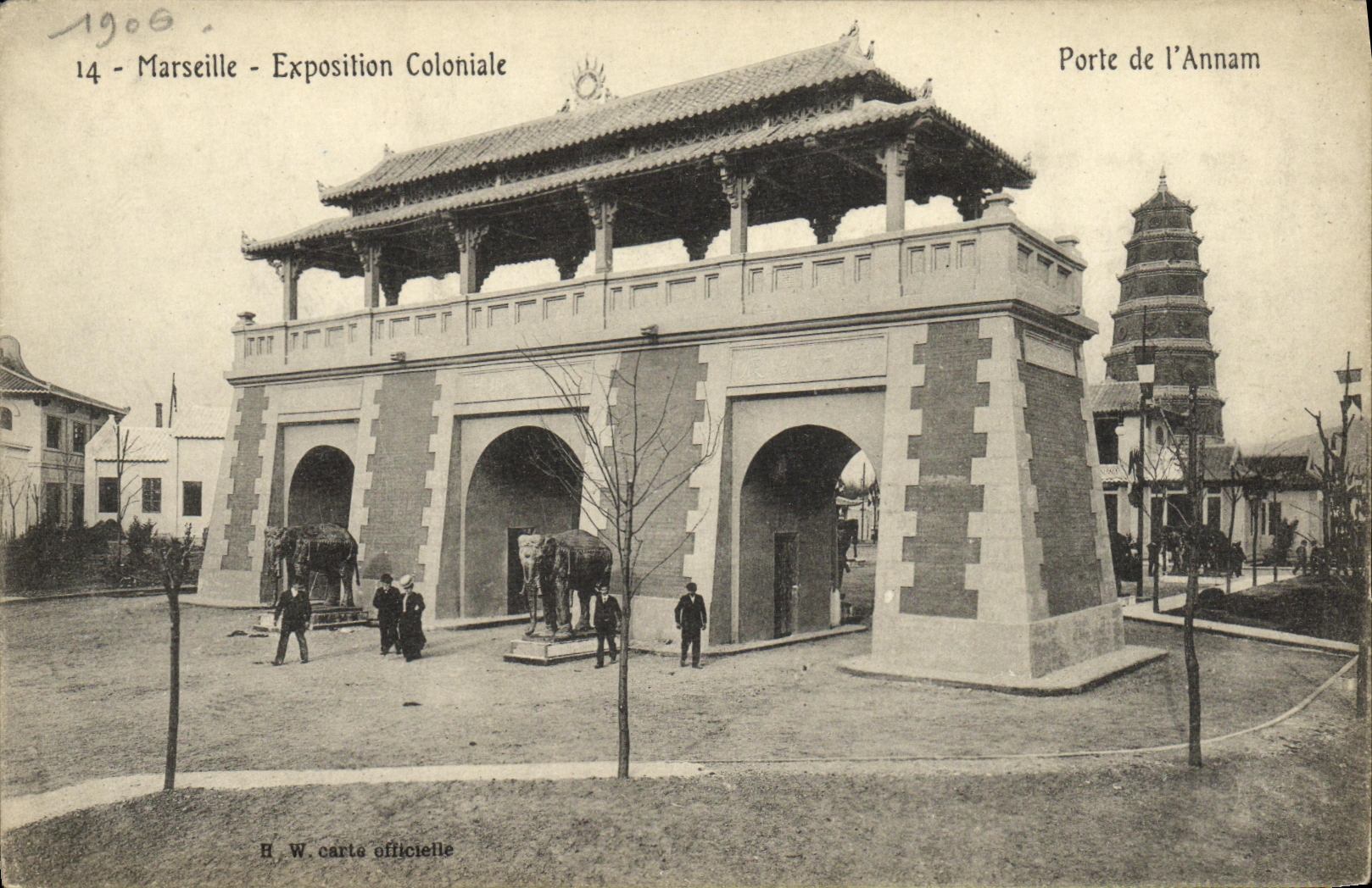 CPA Marseille Exposition Coloniale Porte de L Annam Elephant