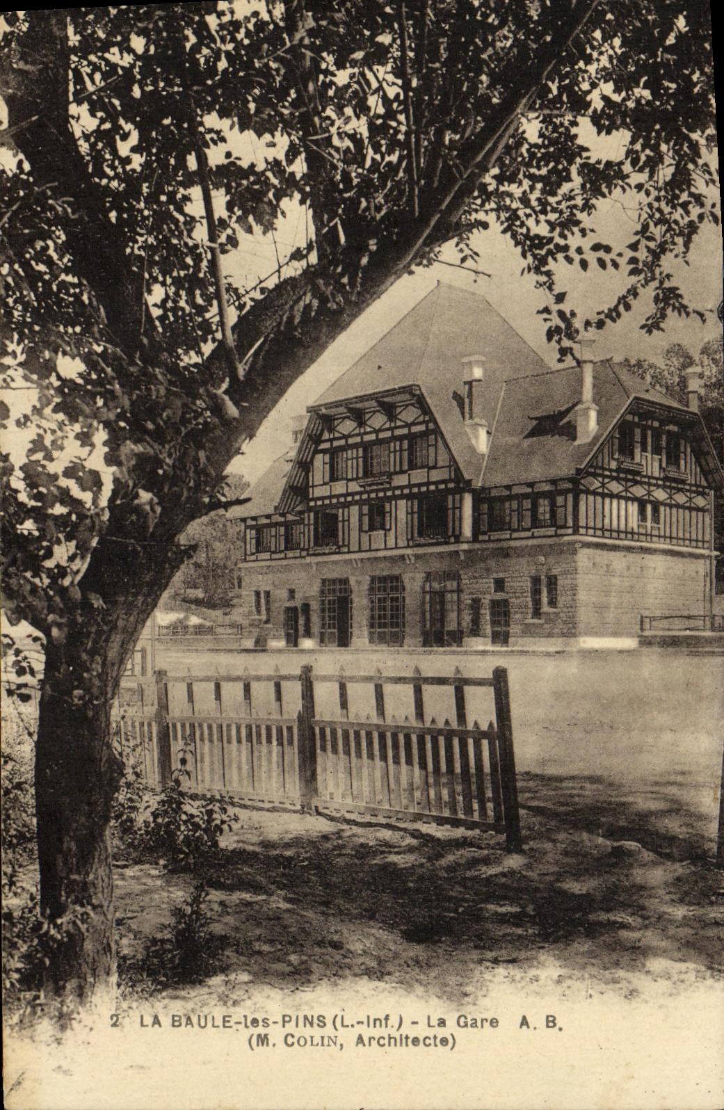 VINTAGE POSTCARD La Baule Pines Train station