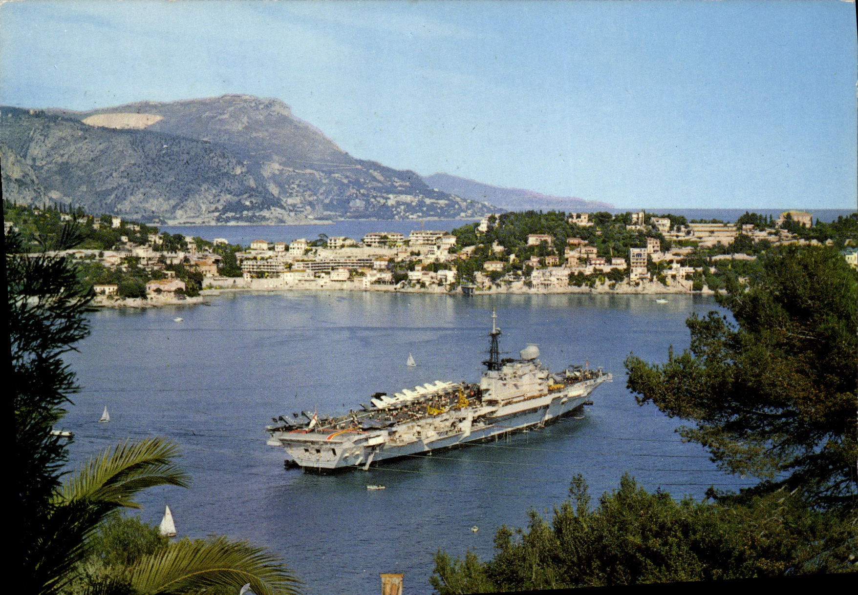 POSTAL MODERNA la guerra del barco dimensiona D Azur considerado en los caminos de Villefrance en Mer el cabo Ferrat en la parte inferior la cabeza del perro