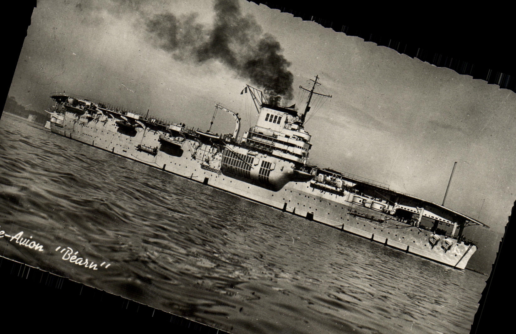 MODERN CARD Bateau War Carries Bearn Plane