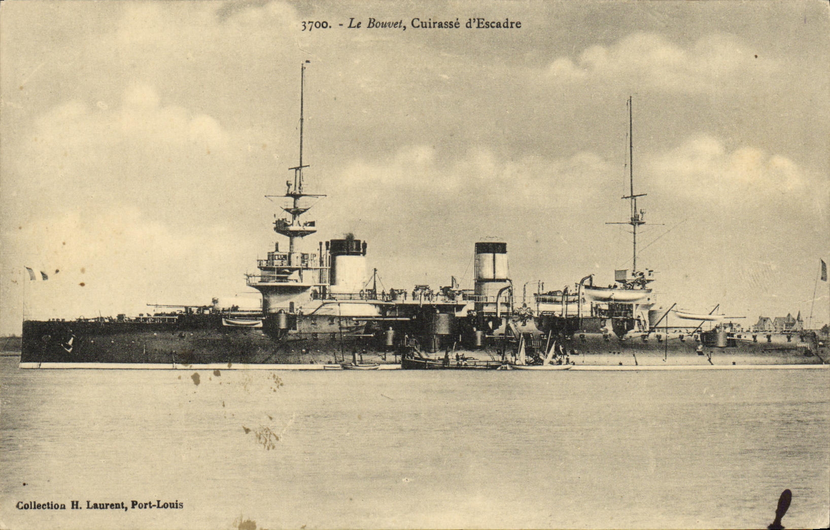 VINTAGE POSTCARD Bateau War the Grooving plane Armours D Escadre