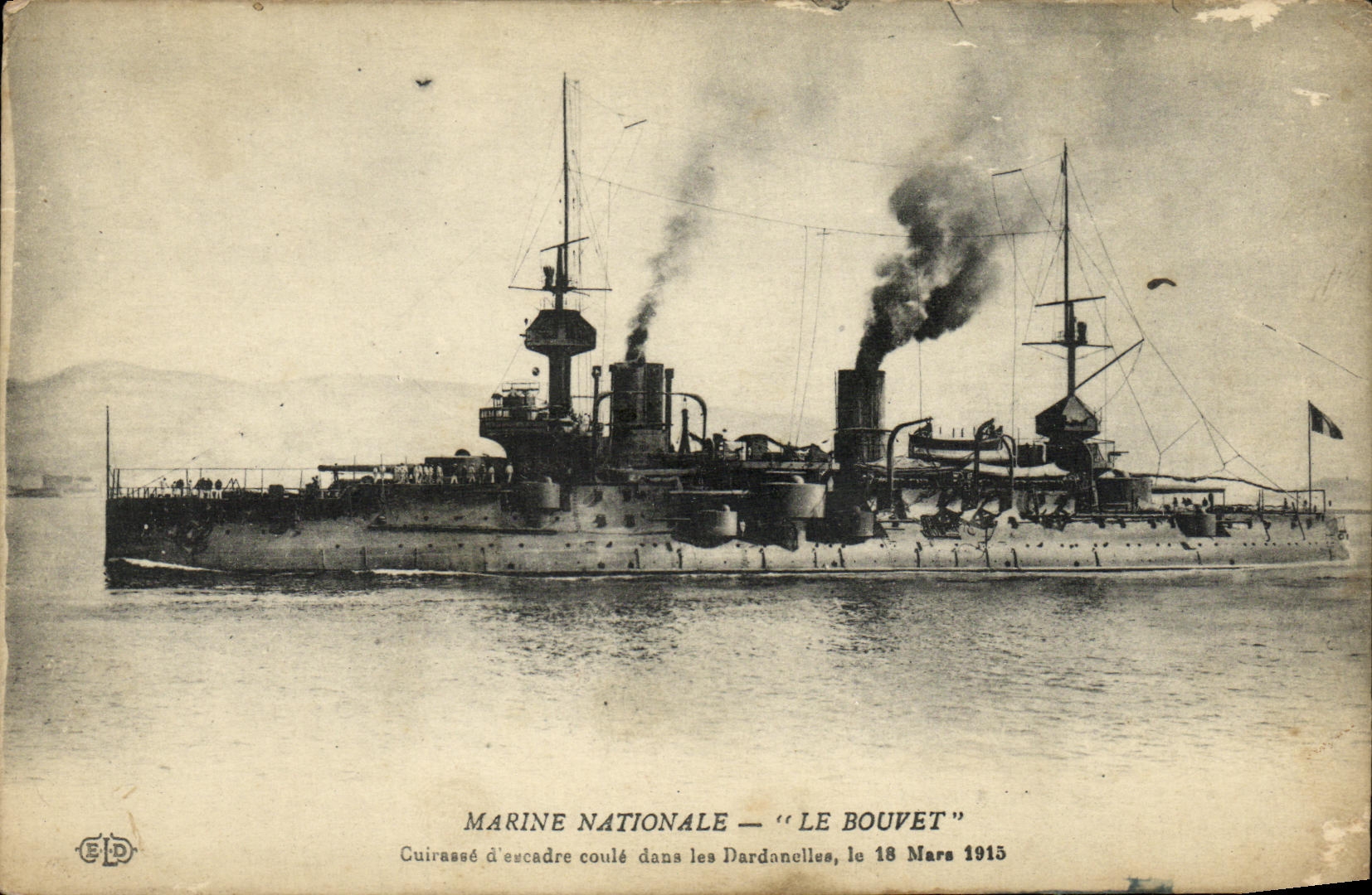 VINTAGE POSTCARD Bateau War National marine the Grooving plane Armours D squadron runs in Dardanelles March 18th  1915