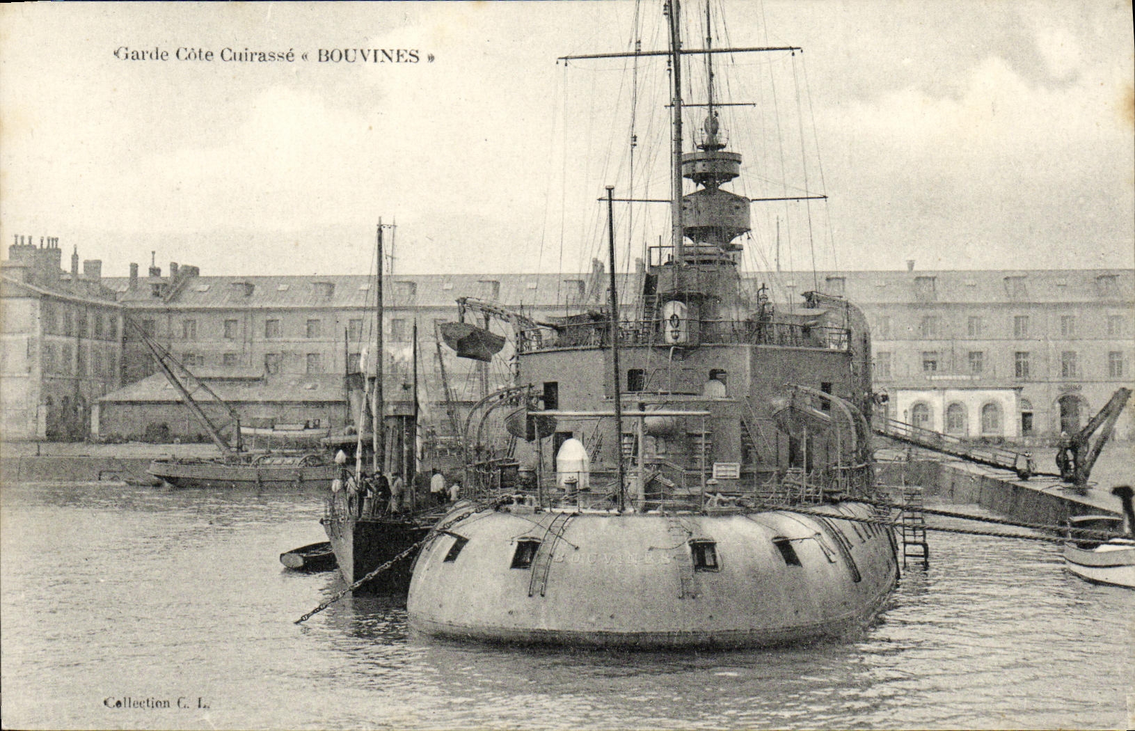 VINTAGE POSTCARD Bateau War Keeps Dimension Armours Bouvines