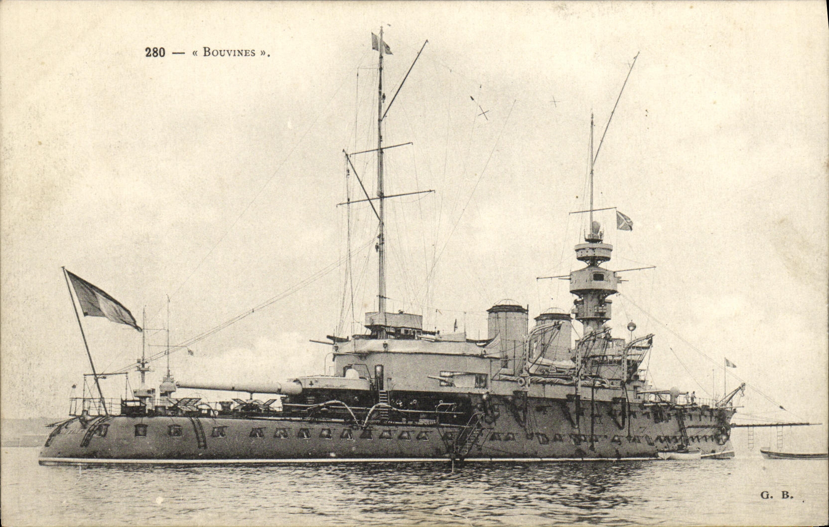 VINTAGE POSTCARD Boat Bouvines War