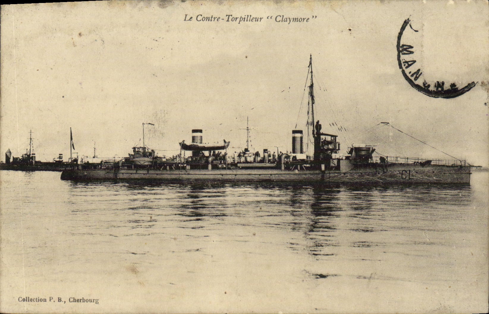 VINTAGE POSTCARD Boat War Against Claymore Destroyer