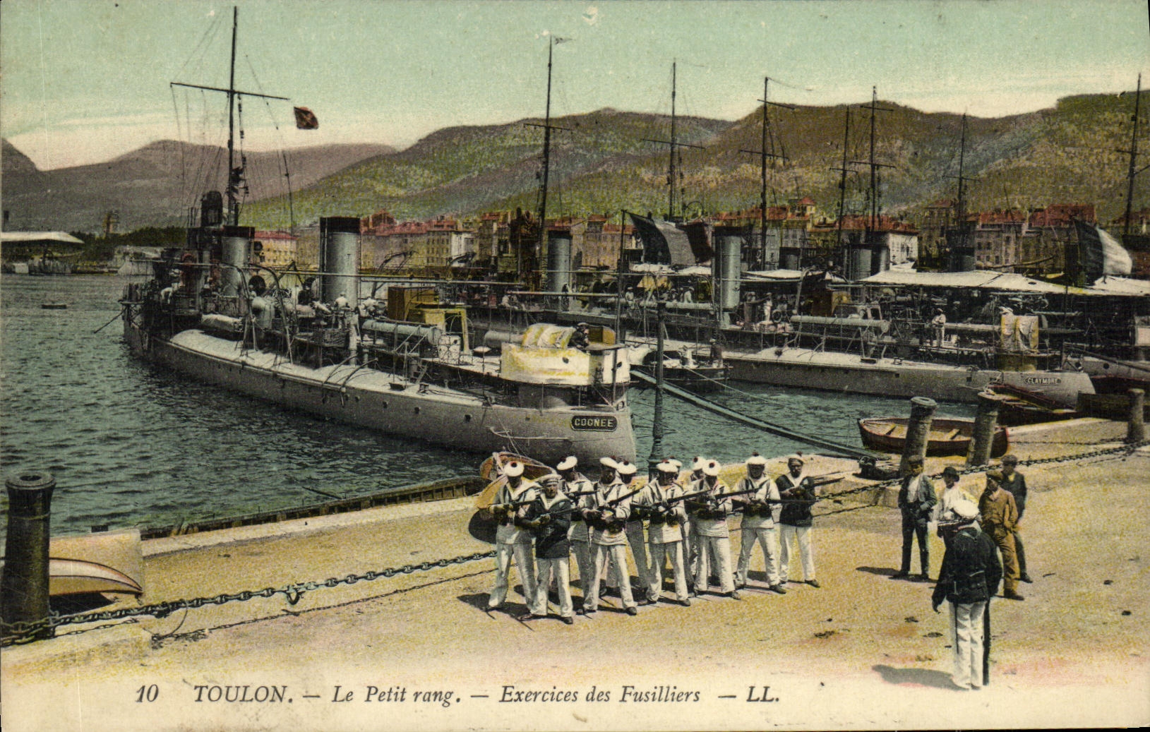VINTAGE POSTCARD Boat Toulon War the Small Row Exercises of the Fusiliers