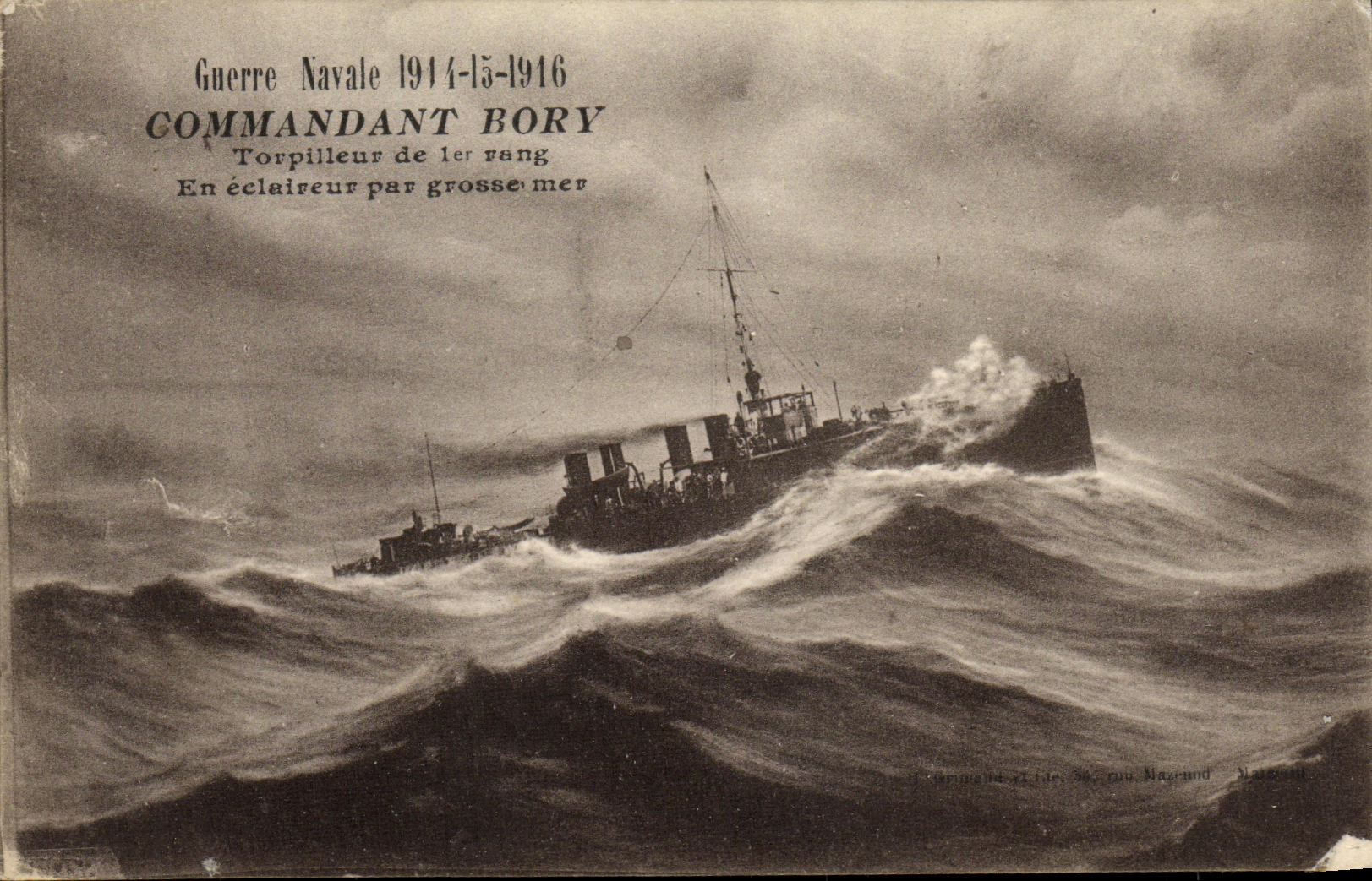 Guerra del barco de la POSTAL de la VENDIMIA que pide el destructor de Bory de la 1ra fila como explorador por el mar pesado