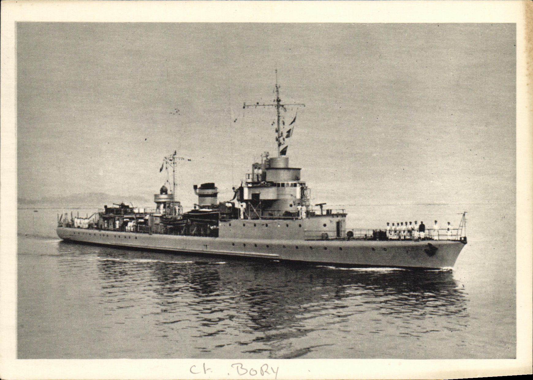 Guerra Sloop del barco de la POSTAL de la VENDIMIA que pide Bory