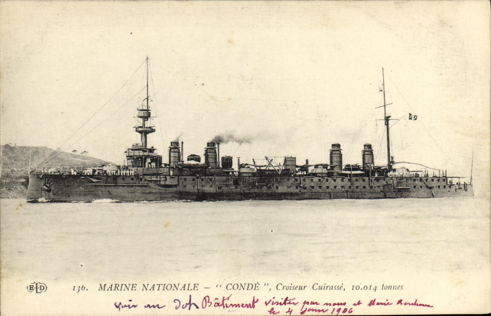 VINTAGE POSTCARD Bateau War Navy Cop Cruiser Armours