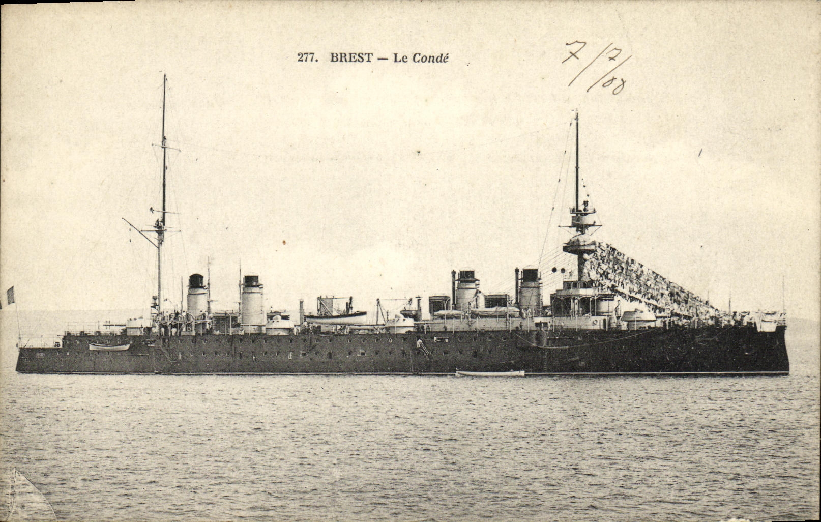 VINTAGE POSTCARD Boat Brest War the Cop